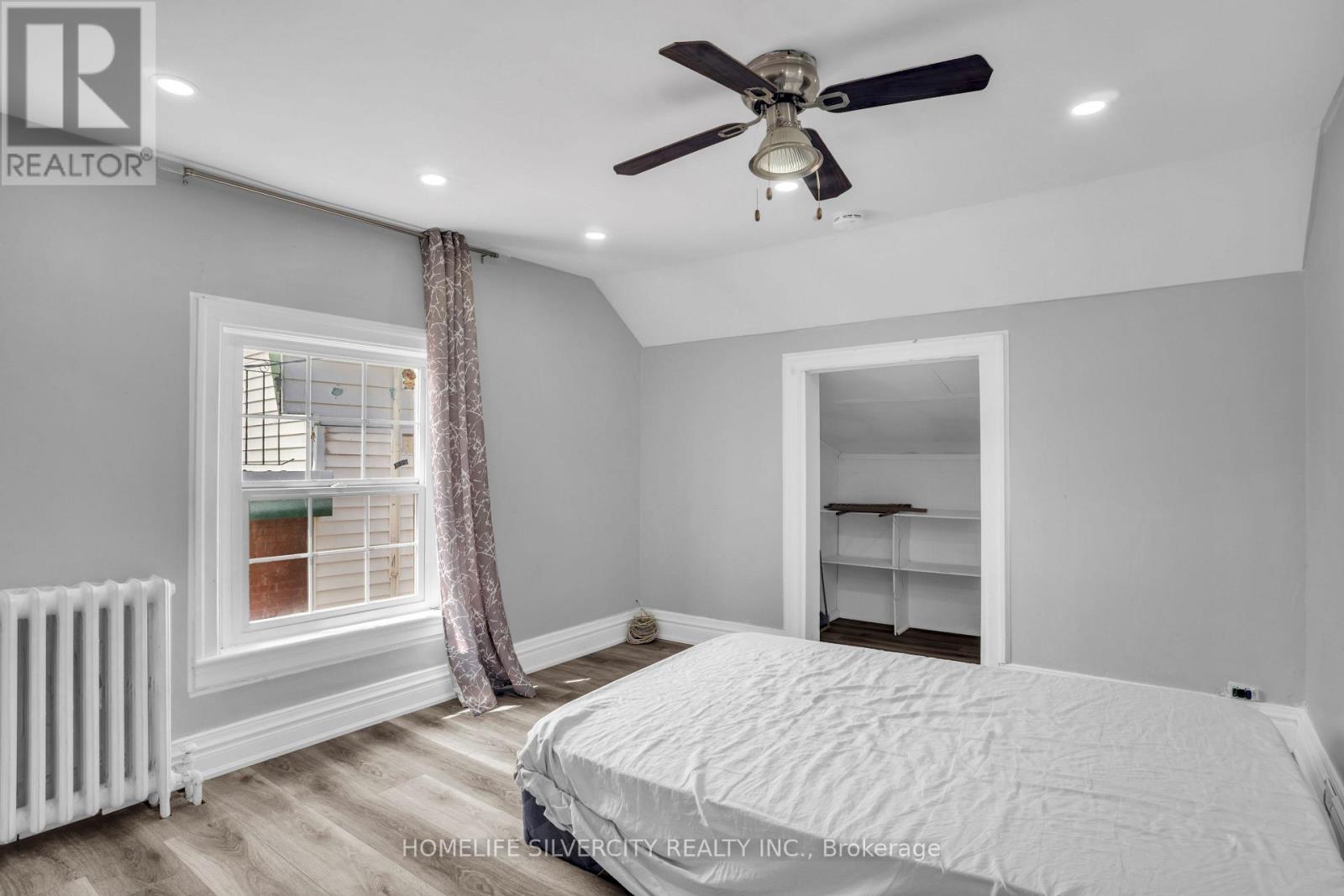 Property at 5 PINE STREET S image 4