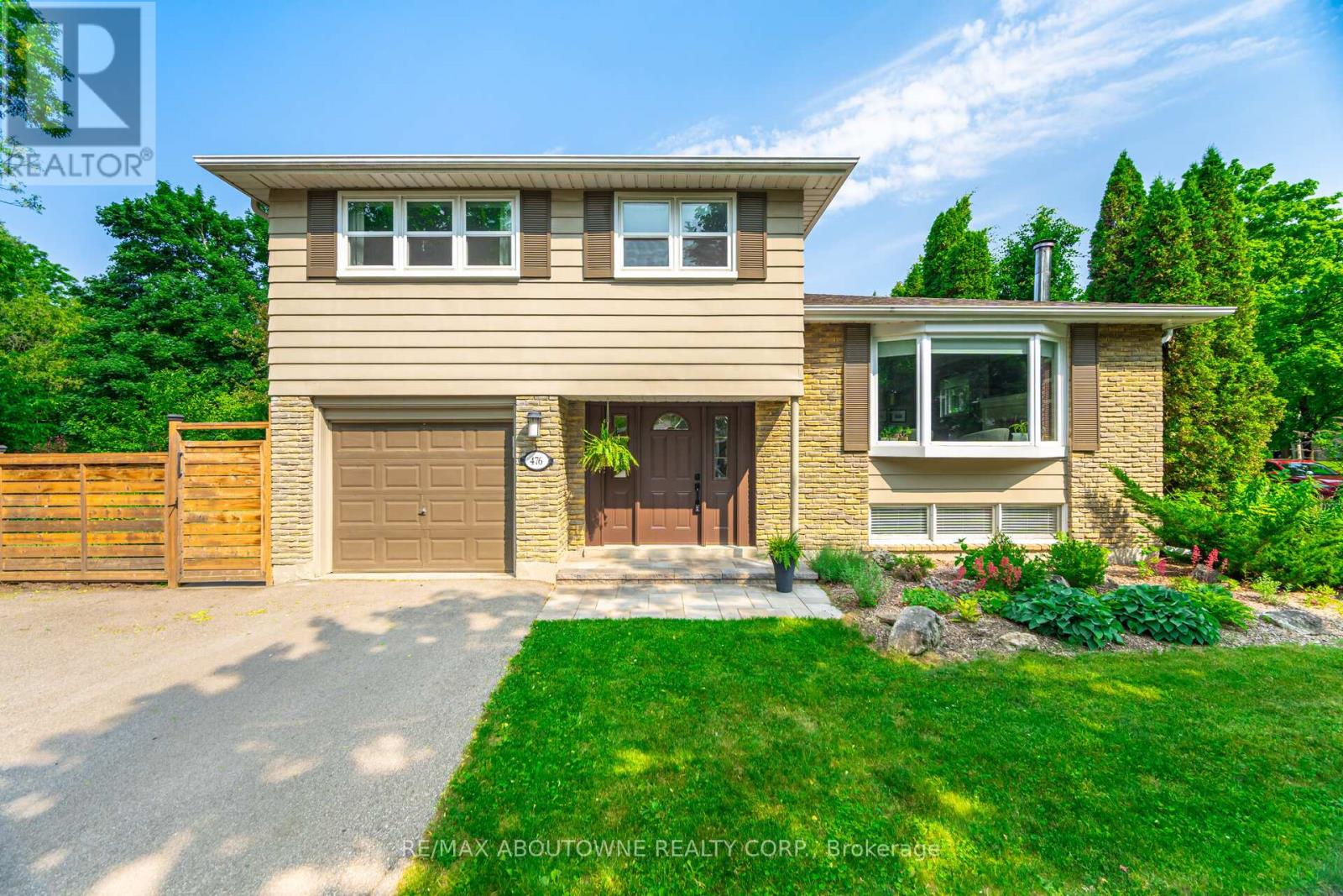 Property at 476 MAPLE AVENUE image 1