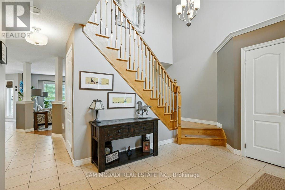 Property at 3 MAUDE COURT image 5