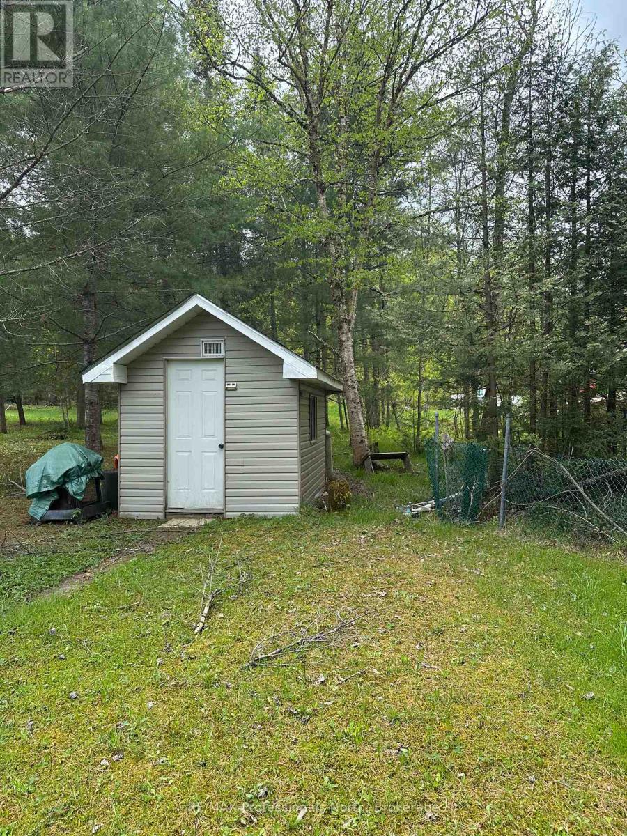 170 Cedar Shores Private, Bracebridge (Macaulay), Ontario  P1L 1W9 - Photo 7 - X12224220