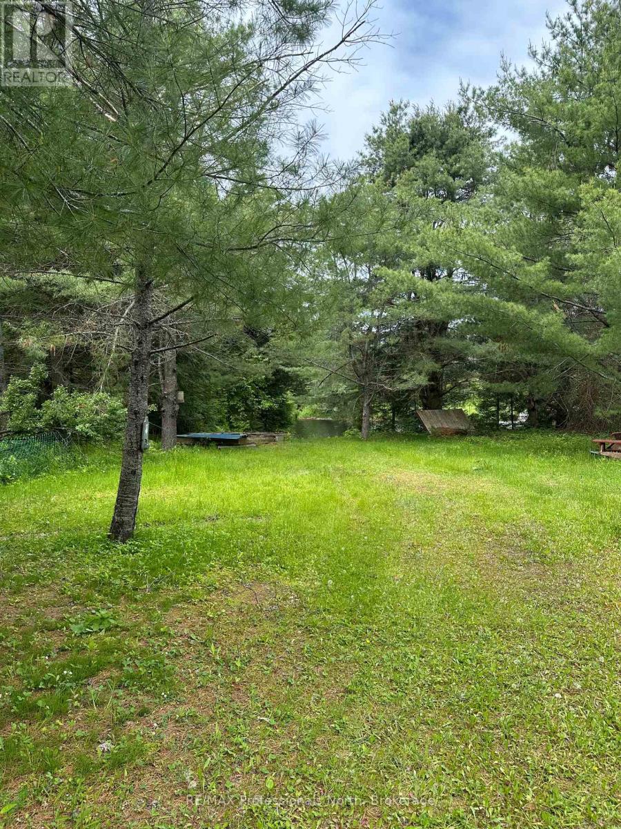 170 Cedar Shores Private, Bracebridge (Macaulay), Ontario  P1L 1W9 - Photo 8 - X12224220