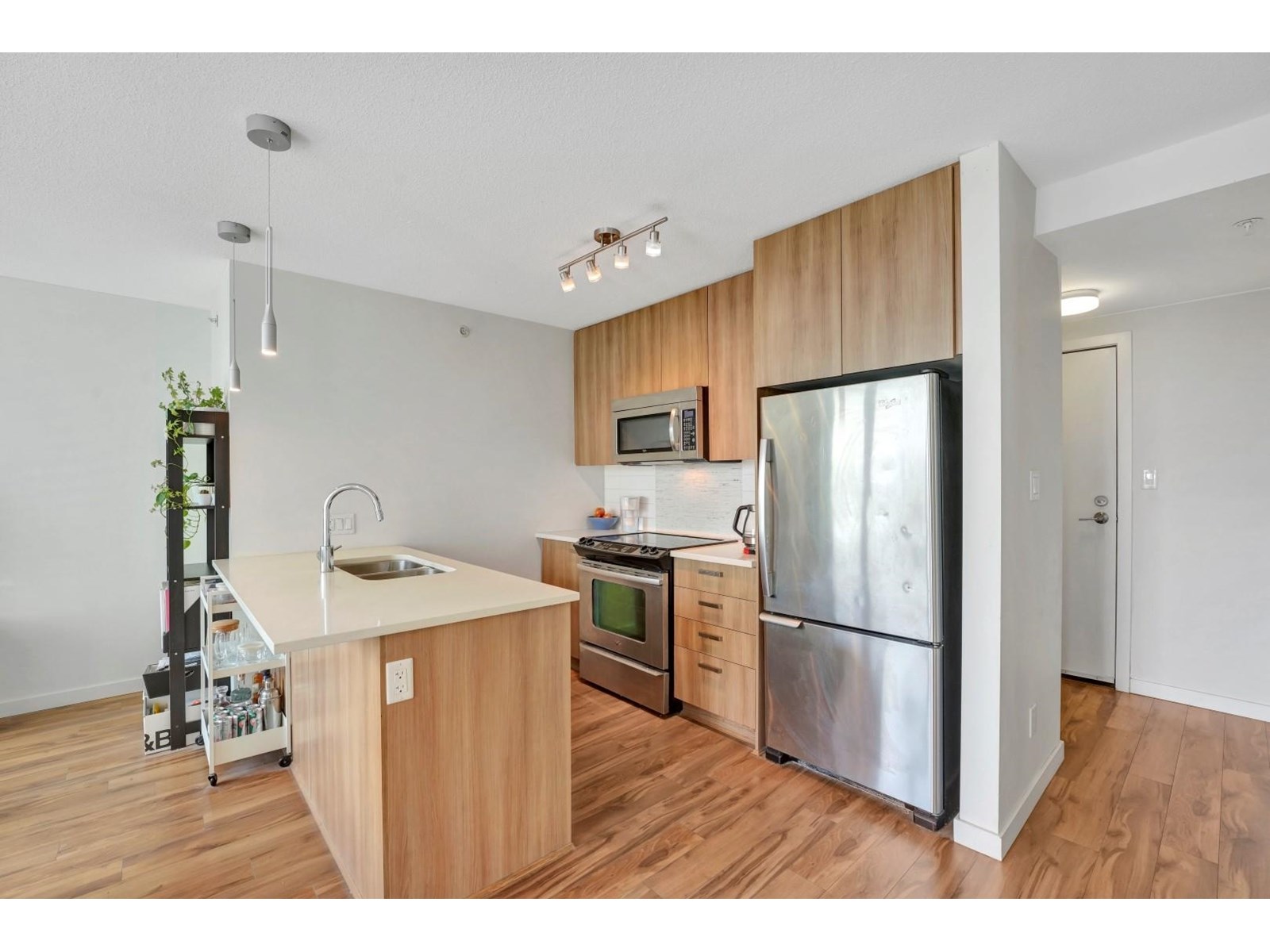 1808 13325 102a Avenue, Surrey, British Columbia  V3T 0J5 - Photo 3 - R3015655