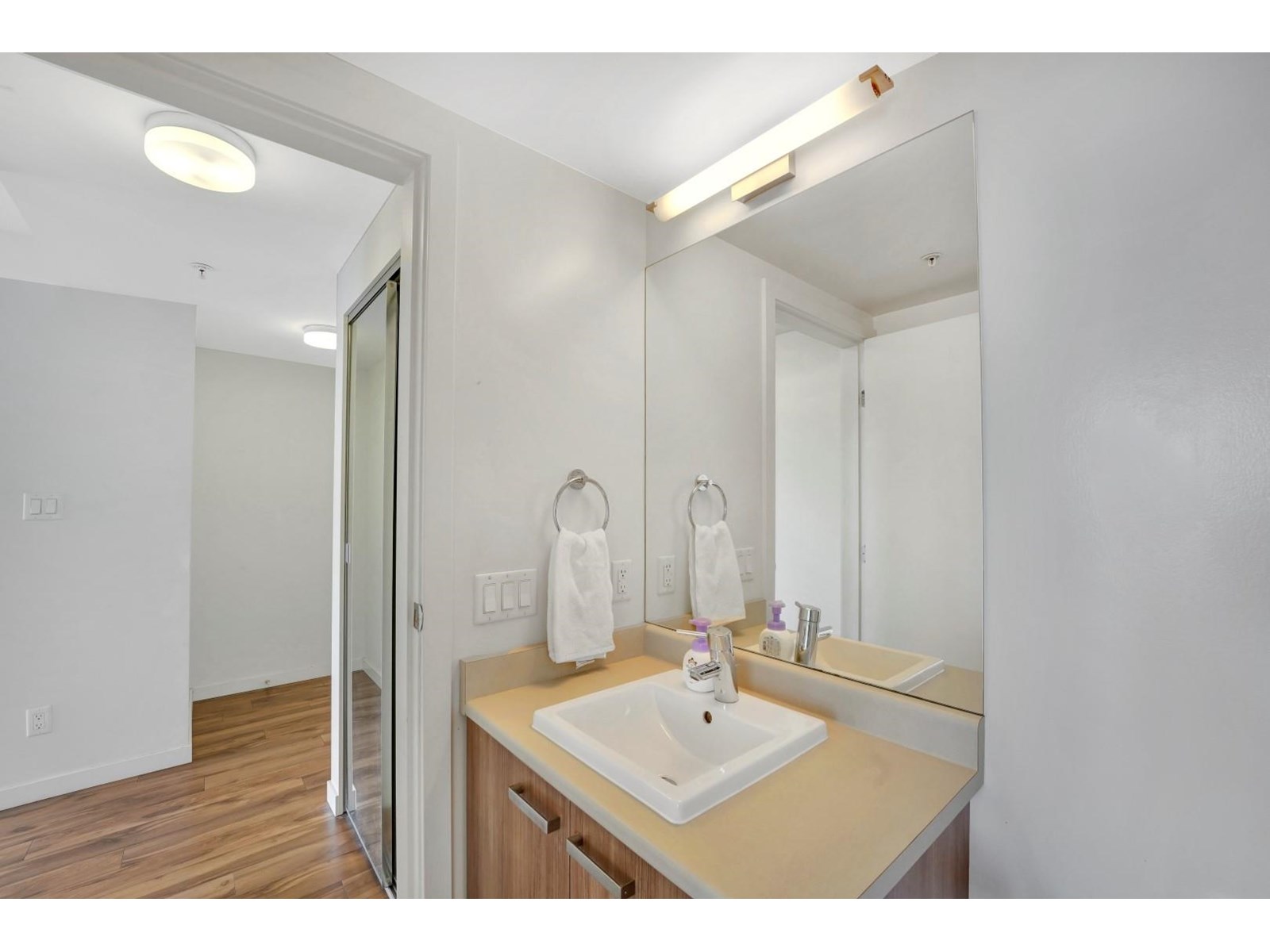 1808 13325 102a Avenue, Surrey, British Columbia  V3T 0J5 - Photo 23 - R3015655