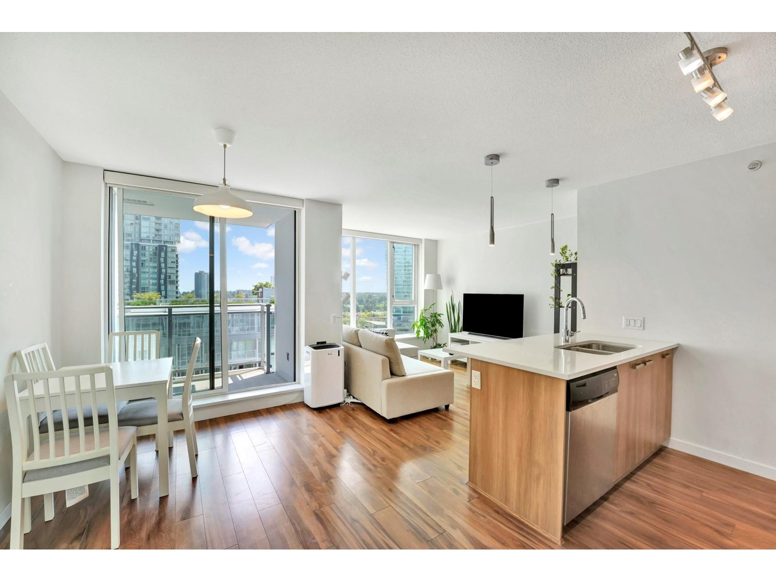 1808 13325 102a Avenue, Surrey, British Columbia  V3T 0J5 - Photo 10 - R3015655