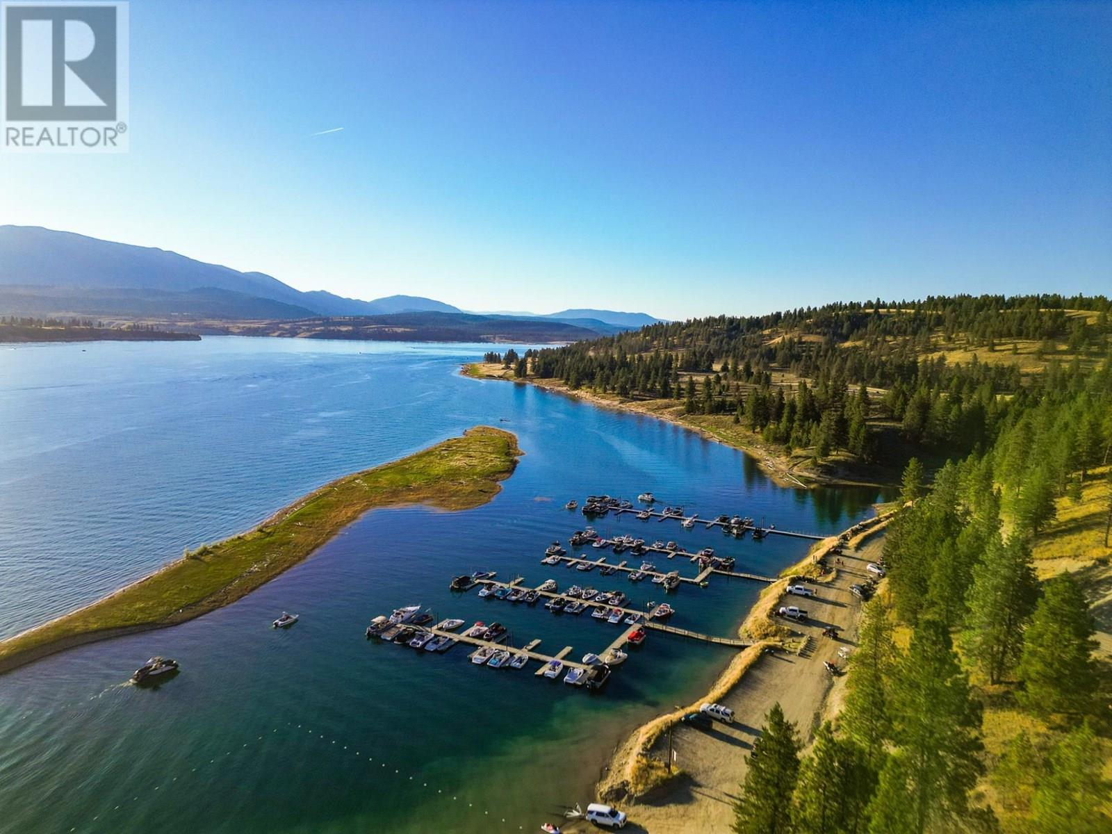 4250 DORR WEST Road, Grasmere, British Columbia