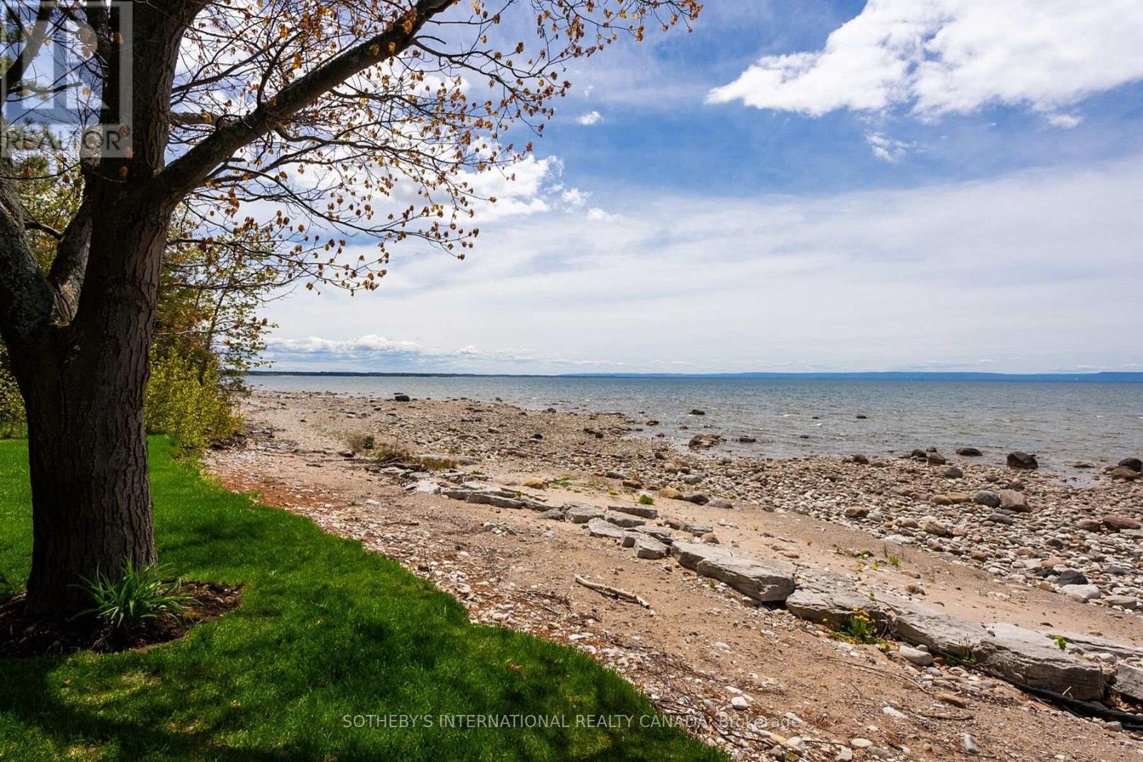 9 Monica Road, Tiny, Ontario  L0L 1P1 - Photo 7 - S12224216