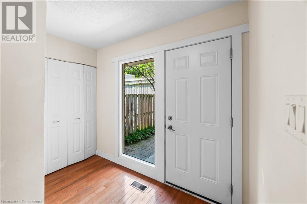 Property at 27 WILSONVIEW Avenue Unit# 4 image 5