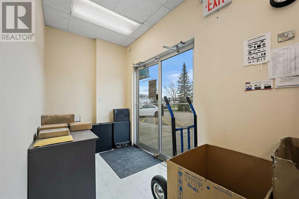 108, 112, 1289 Highfield Crescent Se, Calgary, Alberta  T2G 5M2 - Photo 6 - A2218550