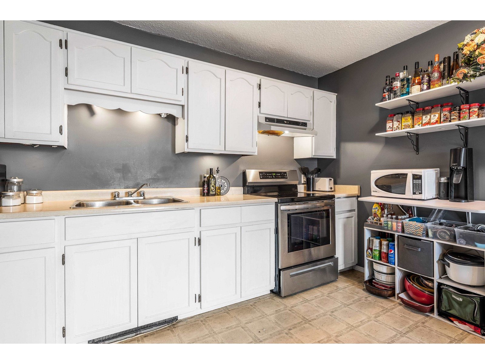 Property at 6 45882 CHEAM AVENUE image 3