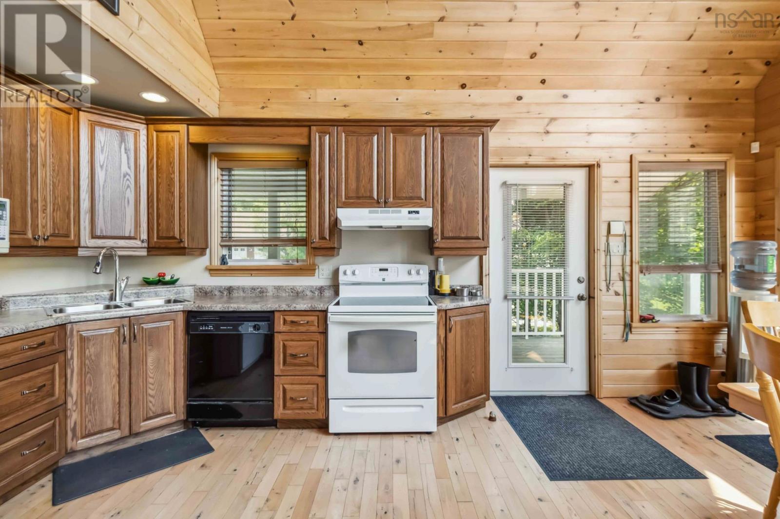 436 Harry Freeman Road, Labelle, Nova Scotia  B0T 1E0 - Photo 14 - 202514271