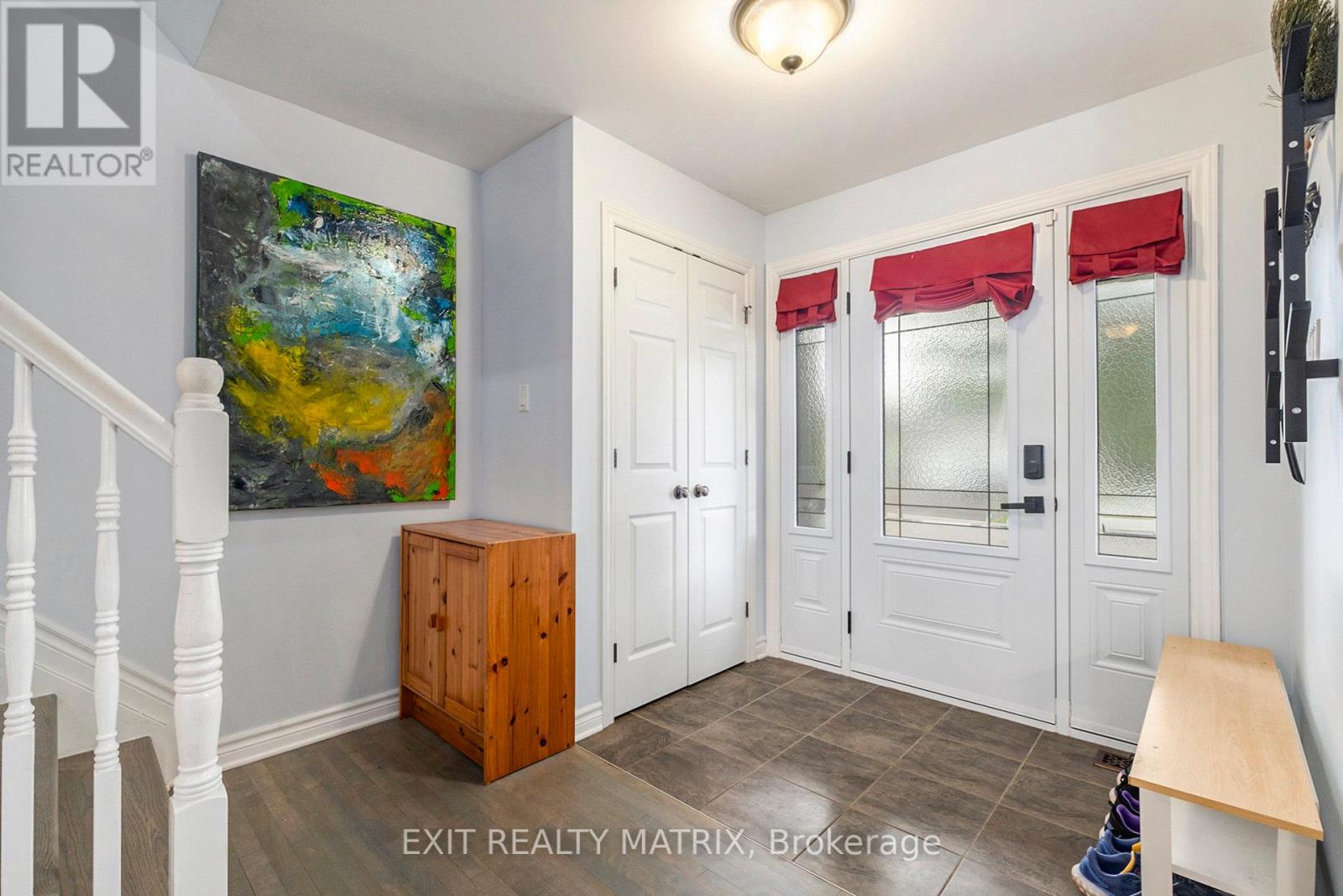 Property at 60 HONORE CRESCENT image 4