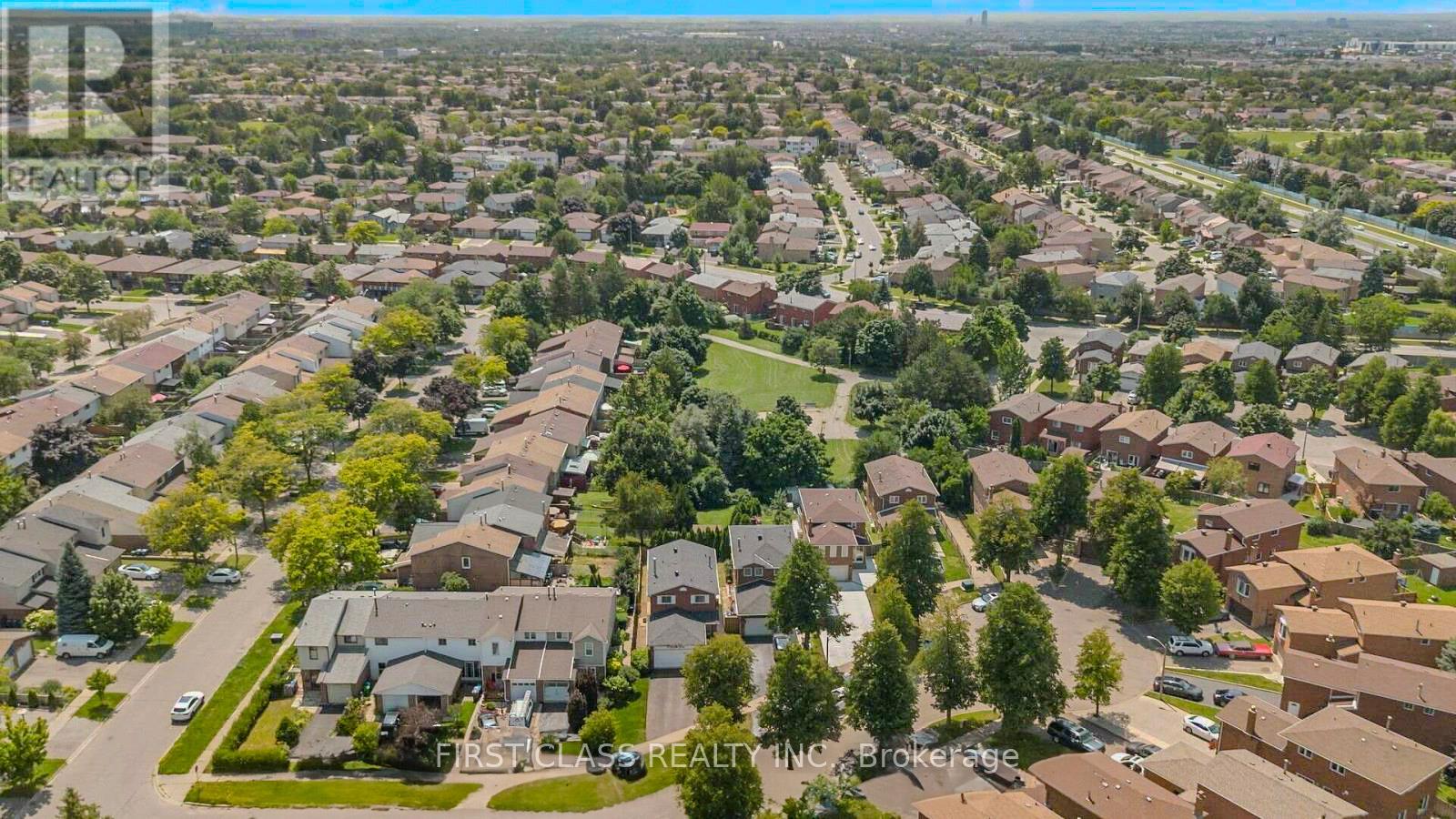 Property at 75 ROYAL SALISBURY WAY image 2