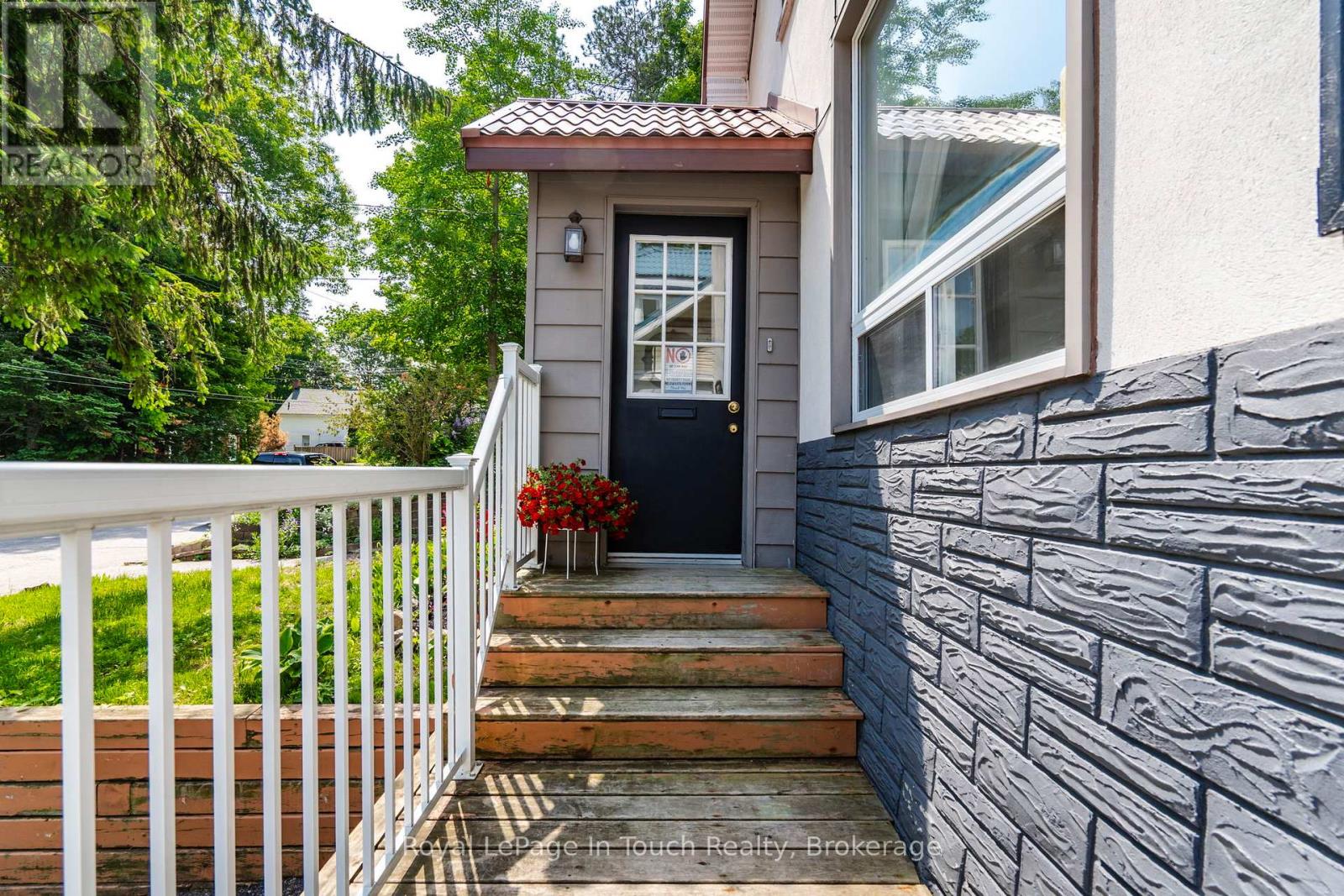 Property at 330 THIRD STREET image 2