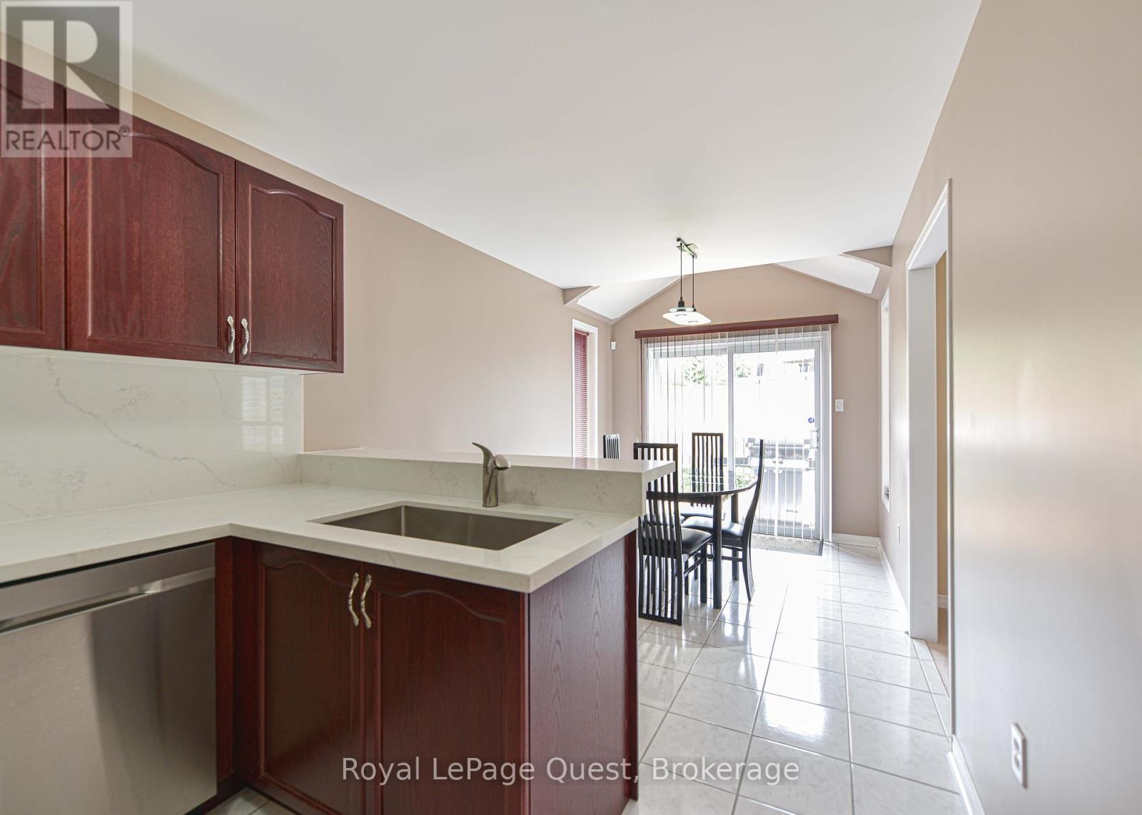 62 Vanessa Drive, Orillia, Ontario  L3V 7X2 - Photo 22 - S12224416