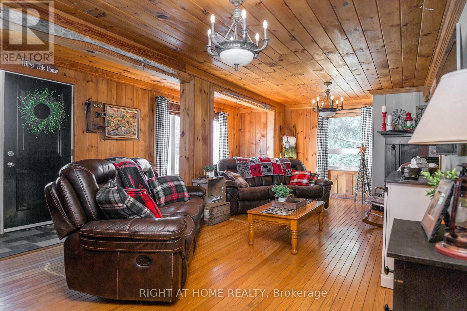 557472 Mulmur Melancthon Line, Melancthon, Ontario  L9V 1W8 - Photo 16 - X12224243
