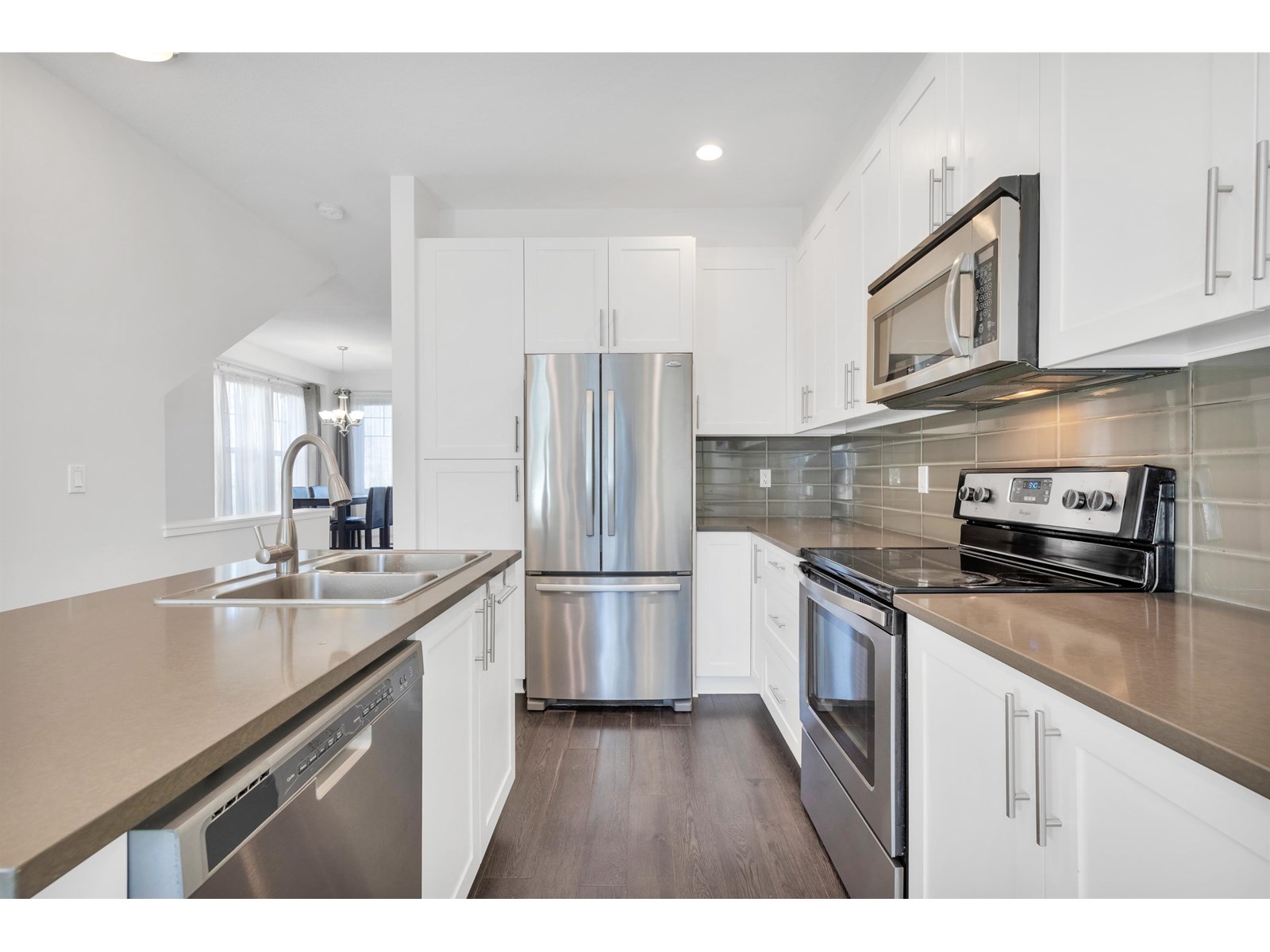 Property at 14 15788 104 AVENUE image 4