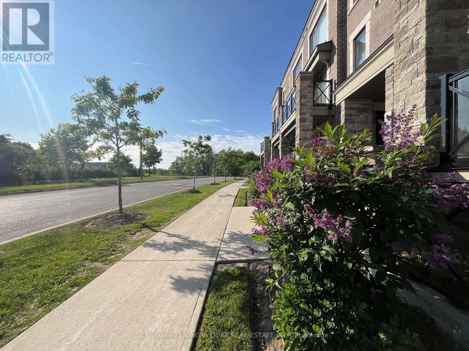 Property at 2104 - 2 WESTMEATH LANE image 4
