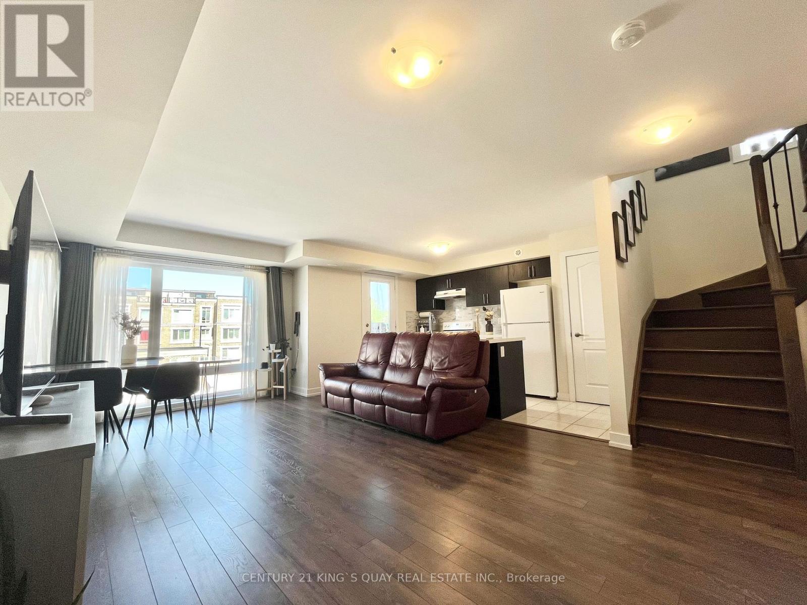 Property at 2104 - 2 WESTMEATH LANE image 5