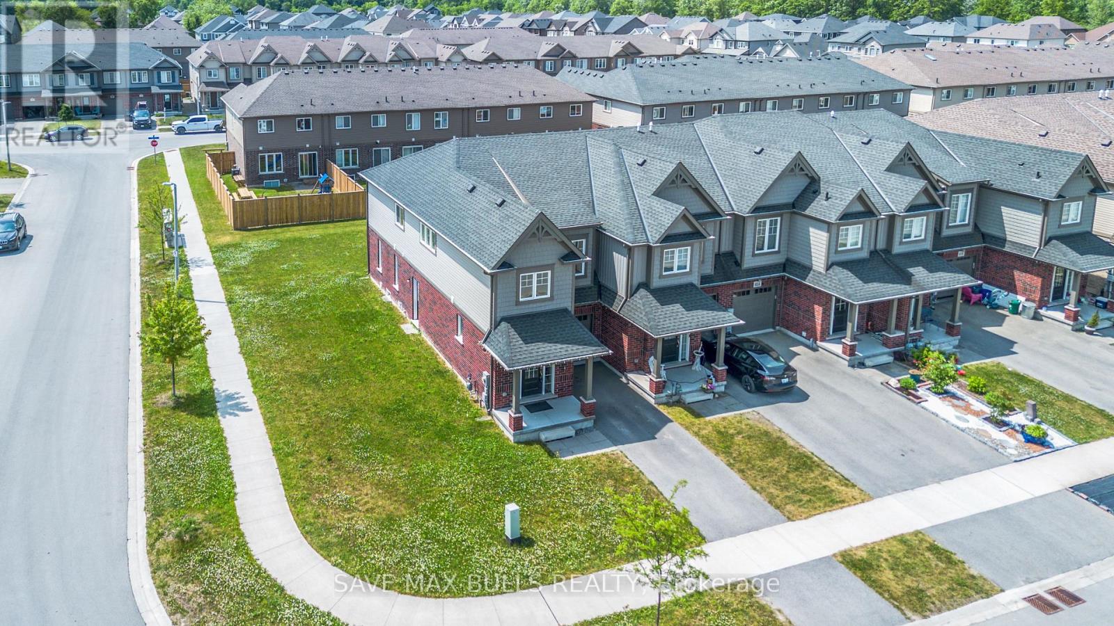Property at 636 JULIA DRIVE image 4