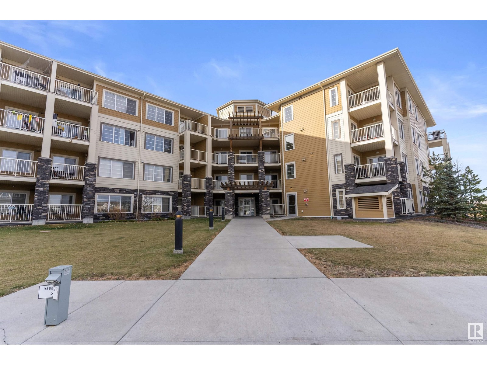 Property at #305 3670 139 AV NW image 1