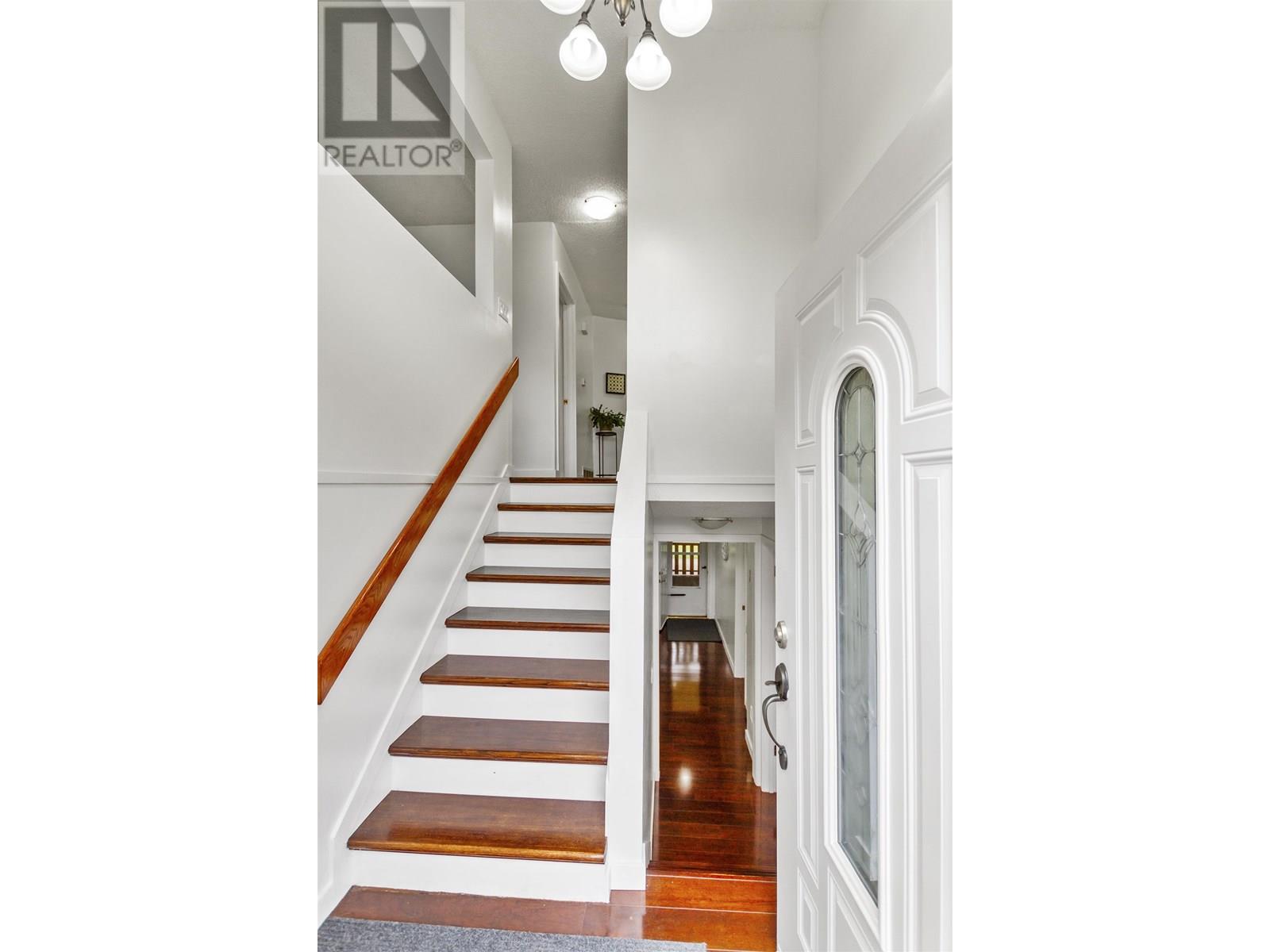 Property at 1892 BLUFF WAY image 5
