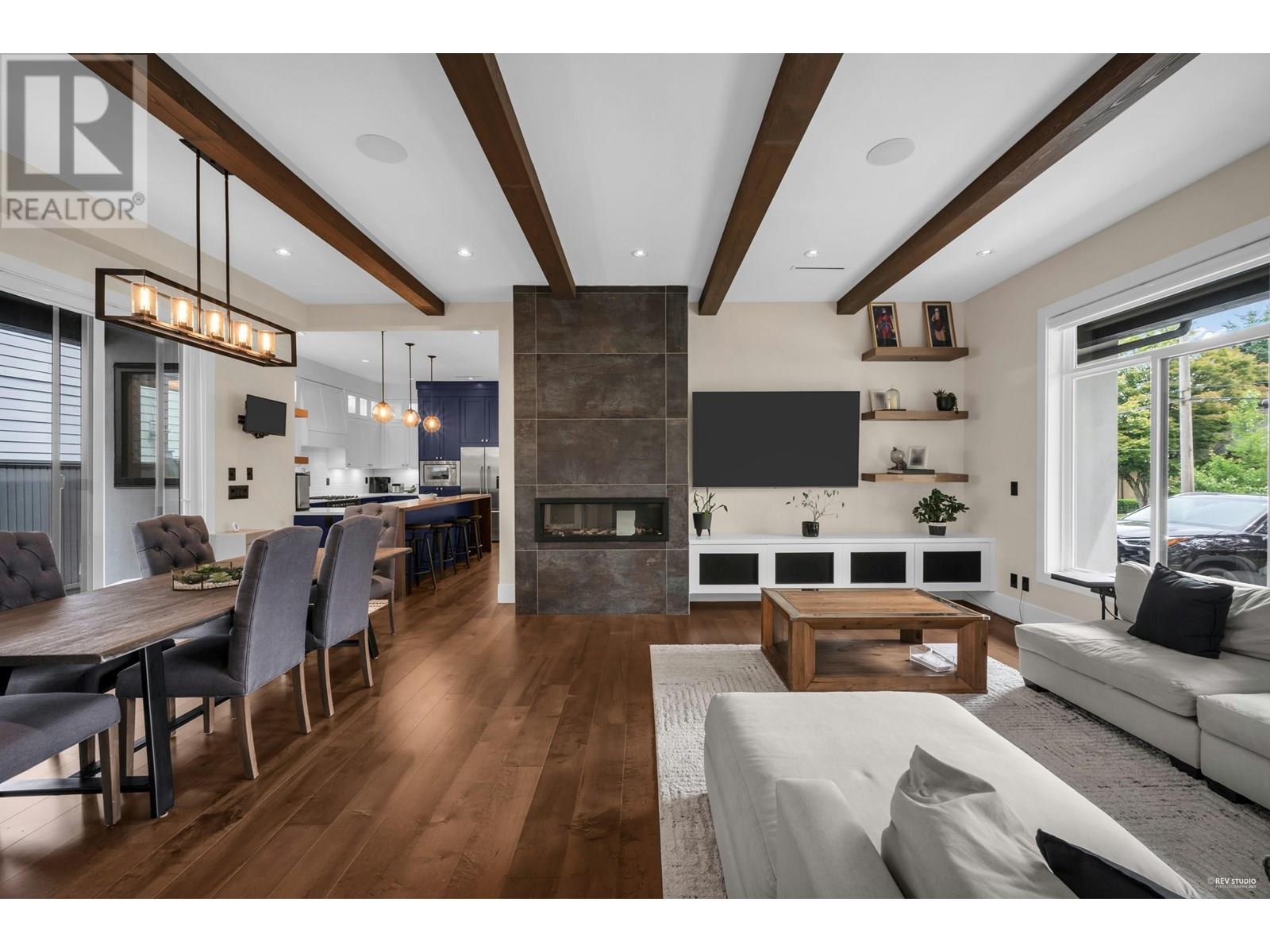 Property at 929 FOURTH STREET image 2