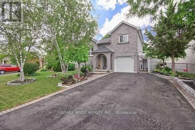 Property at 852 BEATRICE STREET E image 2