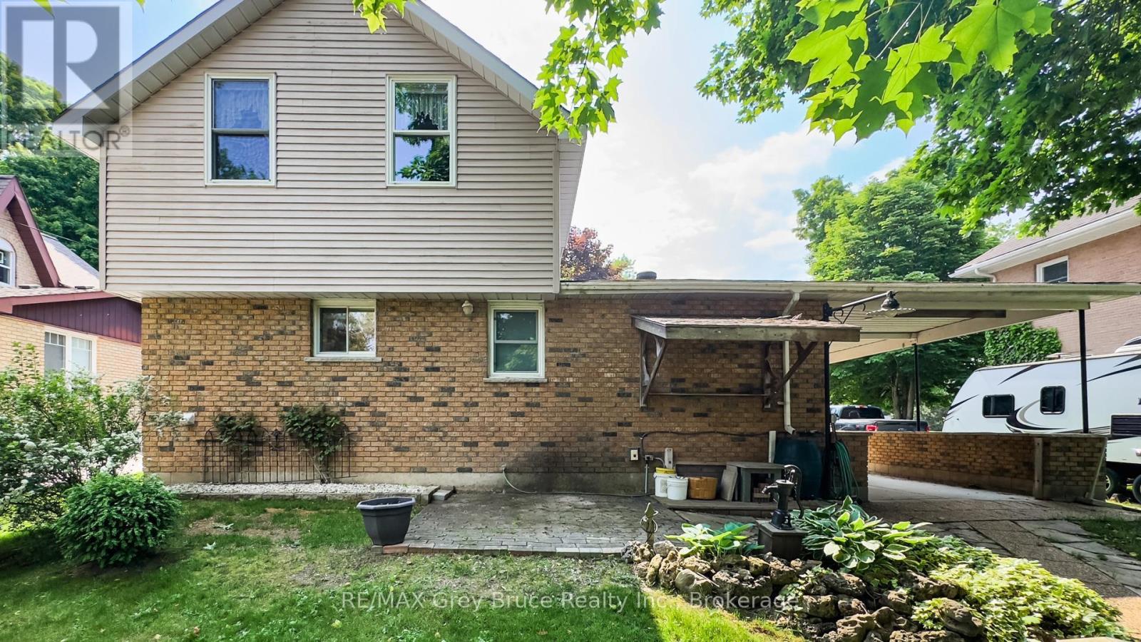 46 Main Street, Arran-Elderslie, Ontario  N0H 2N0 - Photo 39 - X12224441