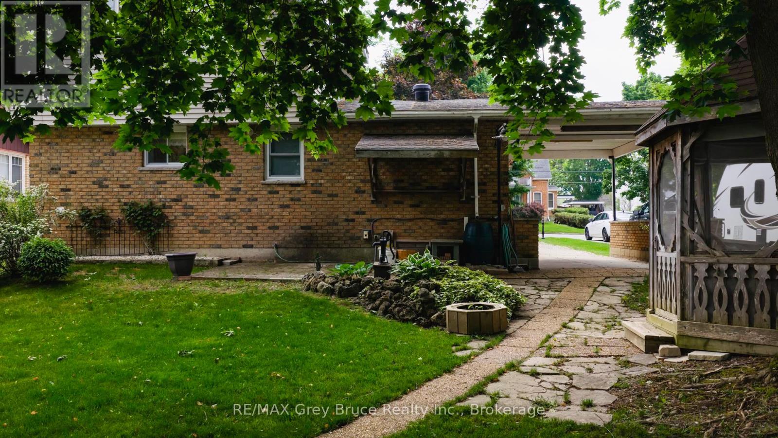 46 Main Street, Arran-Elderslie, Ontario  N0H 2N0 - Photo 44 - X12224441