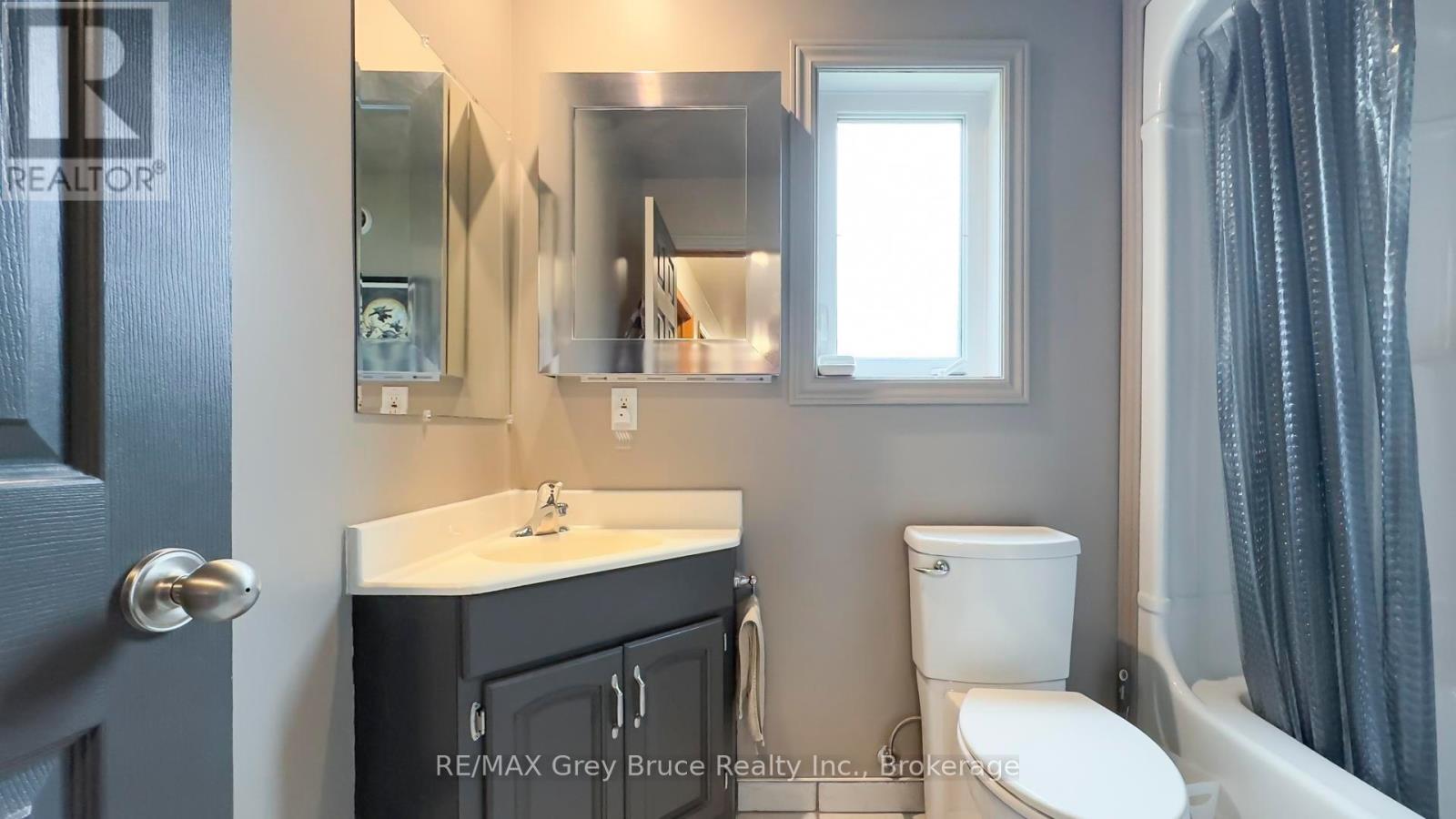 236 Bruce Street, South Bruce Peninsula, Ontario  N0H 2T0 - Photo 21 - X12224444