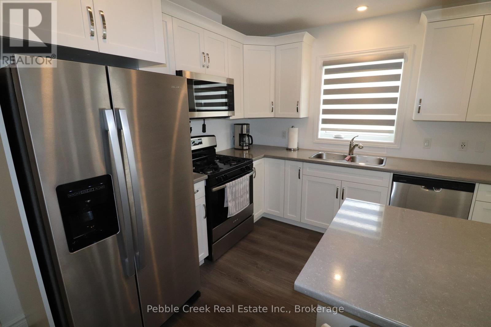 263 Lake Breeze Drive, Ashfield-Colborne-Wawanosh, Ontario  N7A 0C6 - Photo 10 - X12224486