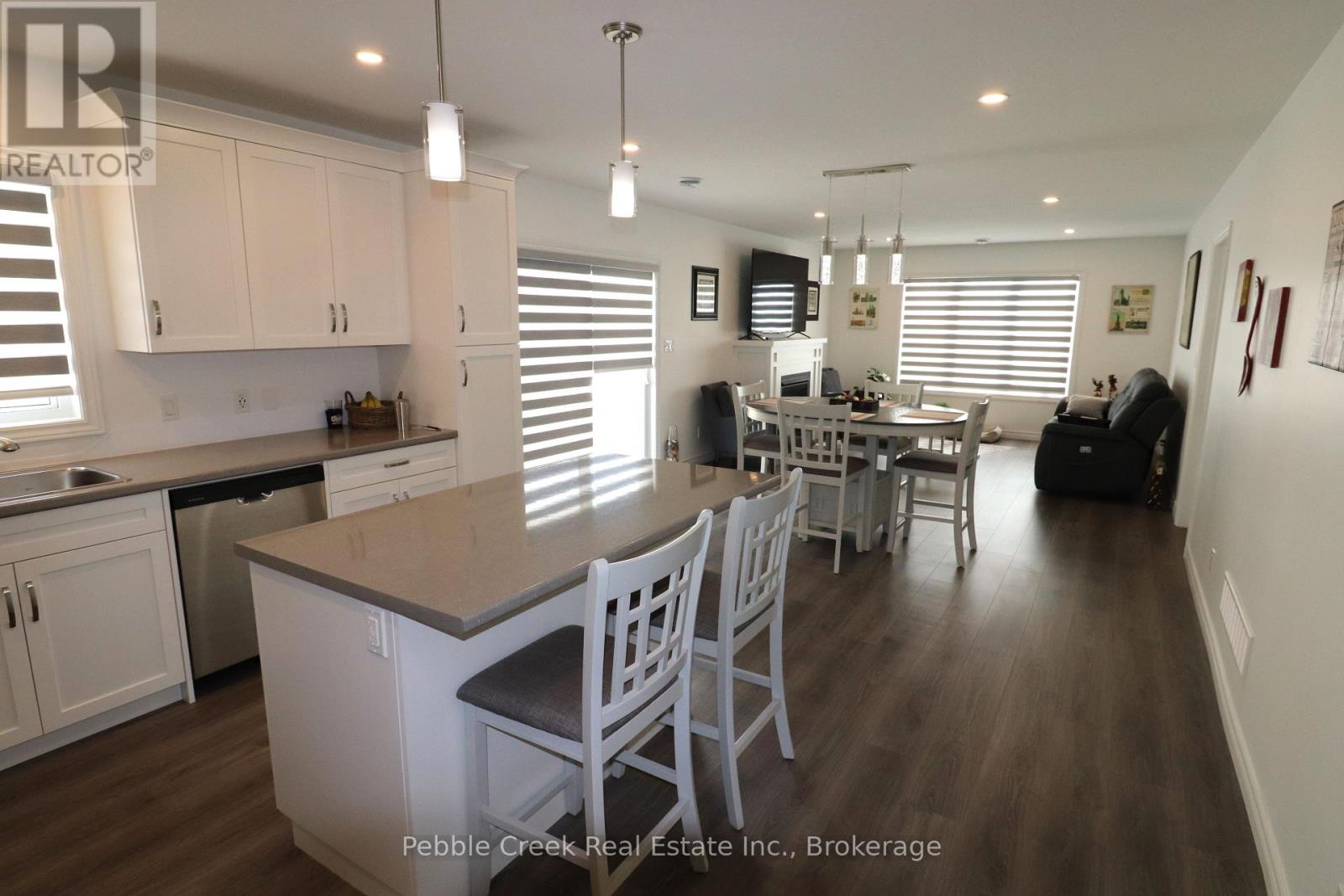 263 Lake Breeze Drive, Ashfield-Colborne-Wawanosh, Ontario  N7A 0C6 - Photo 7 - X12224486