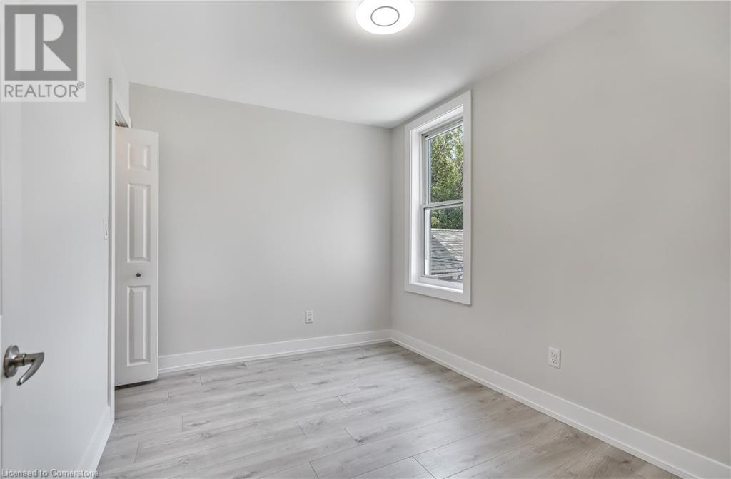 221 Rosslyn Avenue N, Hamilton, Ontario  L8L 7P8 - Photo 26 - 40741744