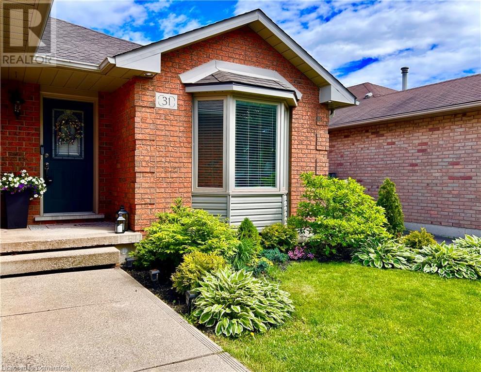 Property at 31 LONEOAK Crescent image 3