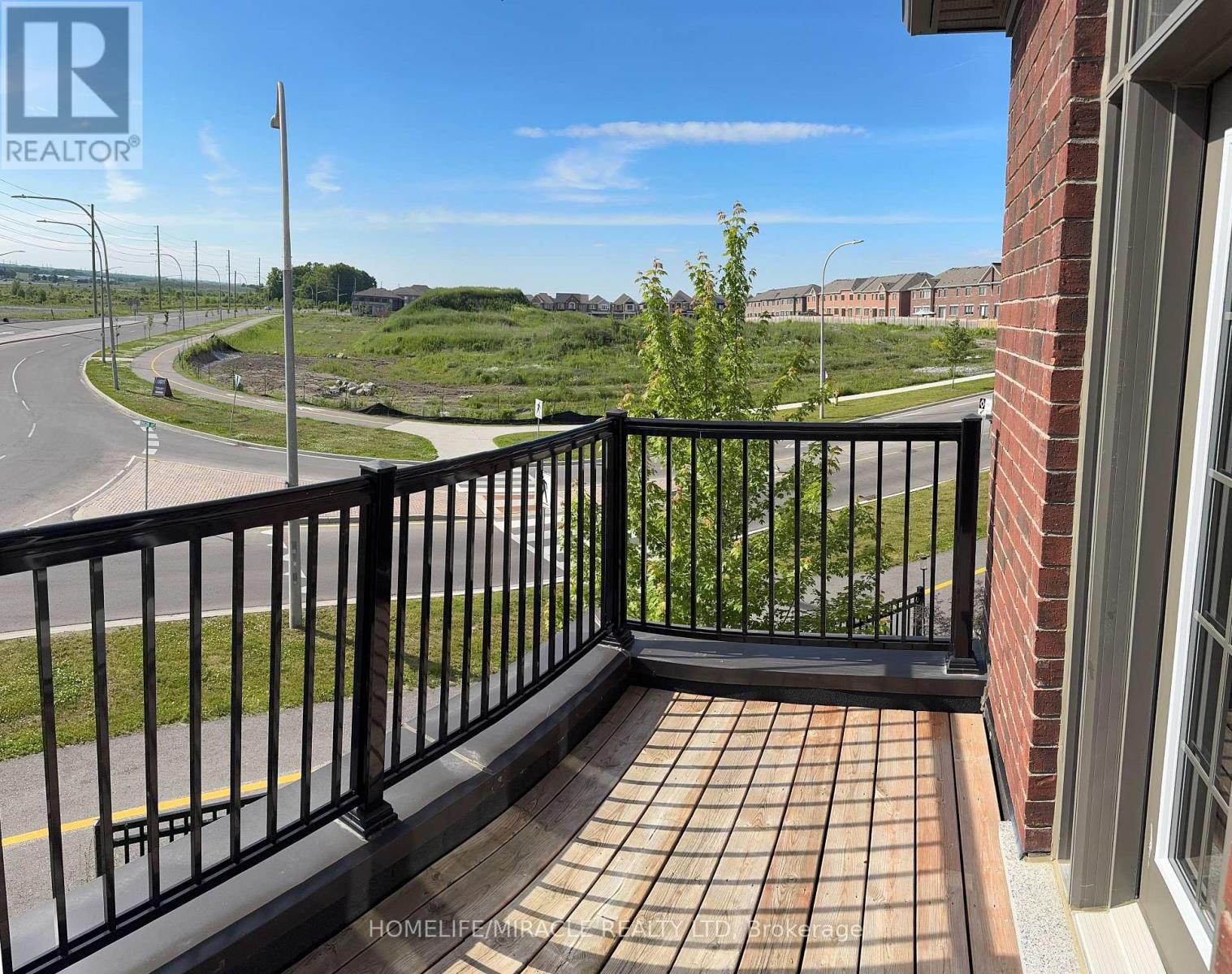 26 Fiesta Way, Whitby (Blue Grass Meadows), Ontario  L1P 0H9 - Photo 15 - E12224499
