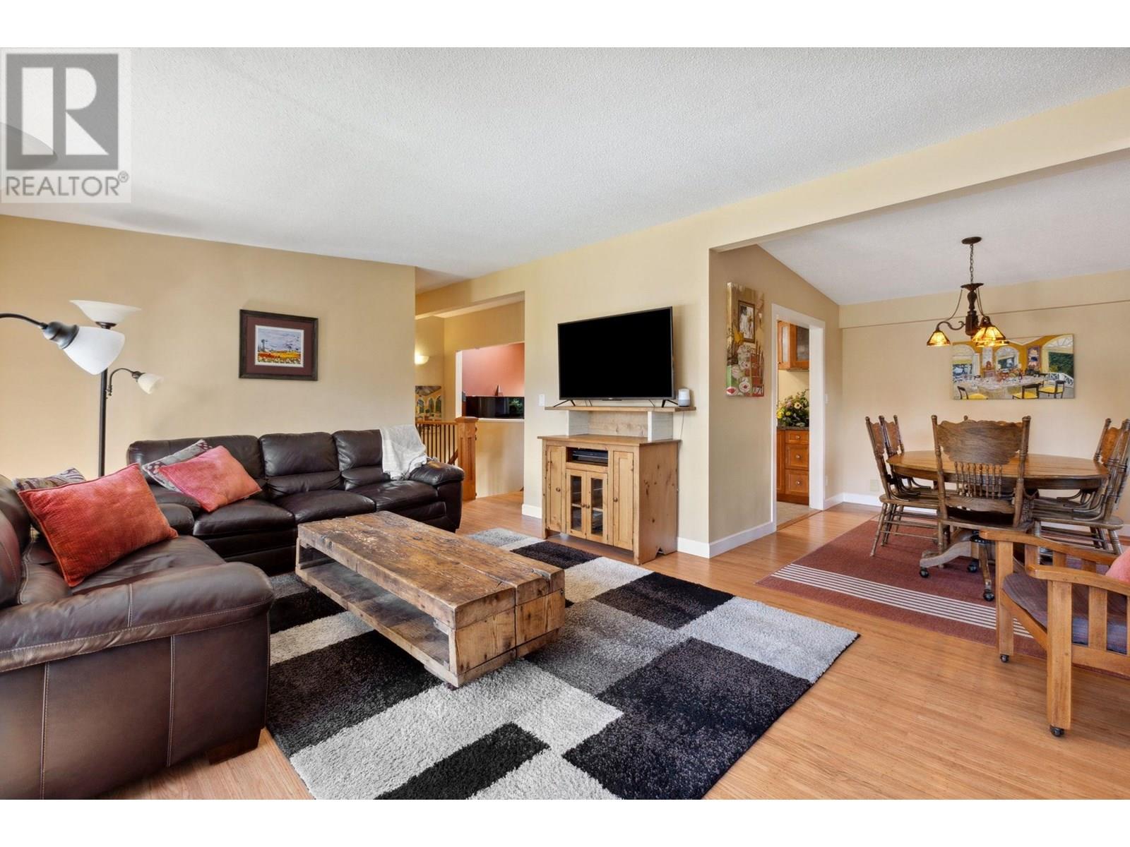 Property at 2591 BELLOC STREET image 4