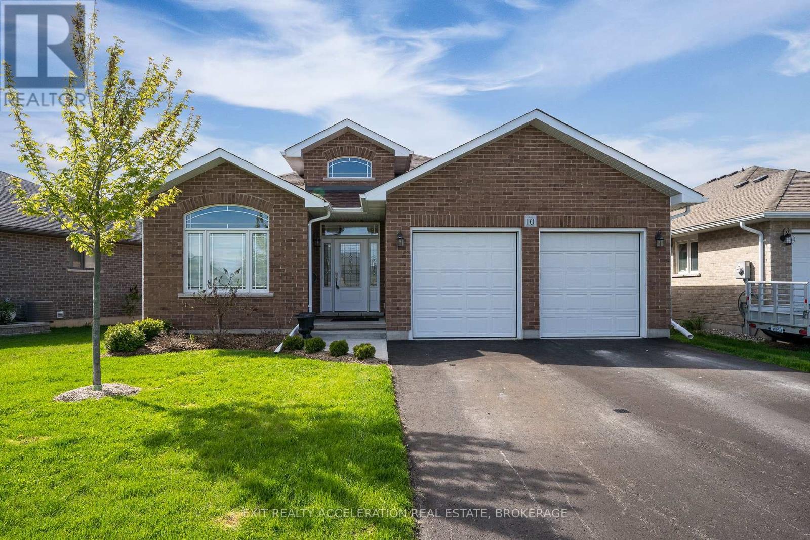 Property at 10 BRIARWOOD CRESCENT image 1