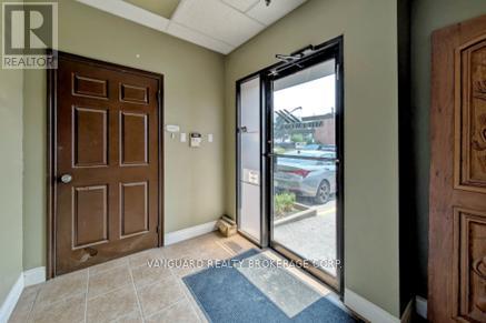 557 Fenmar Drive, Toronto, Ontario  M9L 2R6 - Photo 2 - W12224467