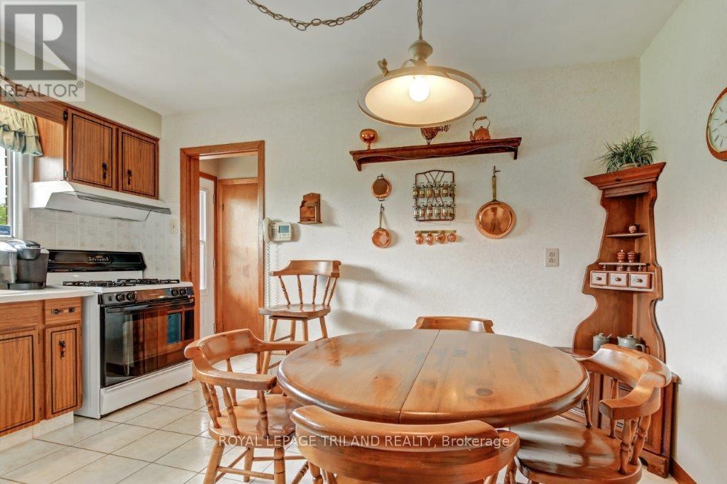 10179 Lynhurst Park Drive, Central Elgin, Ontario  N5P 2E5 - Photo 13 - X12224605