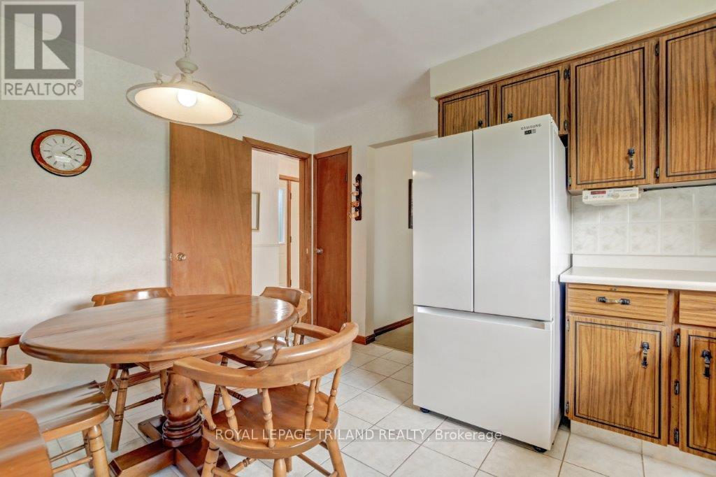 10179 Lynhurst Park Drive, Central Elgin, Ontario  N5P 2E5 - Photo 15 - X12224605