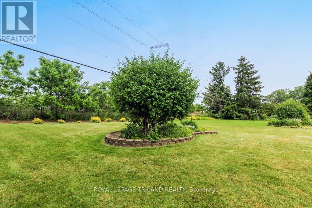 10179 Lynhurst Park Drive, Central Elgin, Ontario  N5P 2E5 - Photo 6 - X12224605