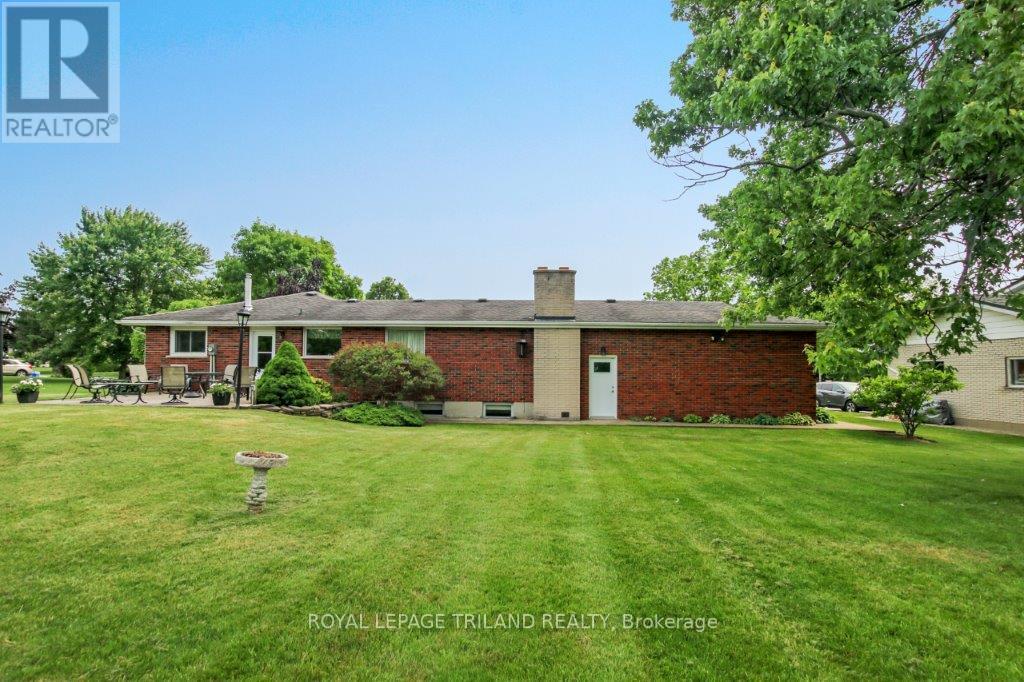 10179 Lynhurst Park Drive, Central Elgin, Ontario  N5P 2E5 - Photo 7 - X12224605