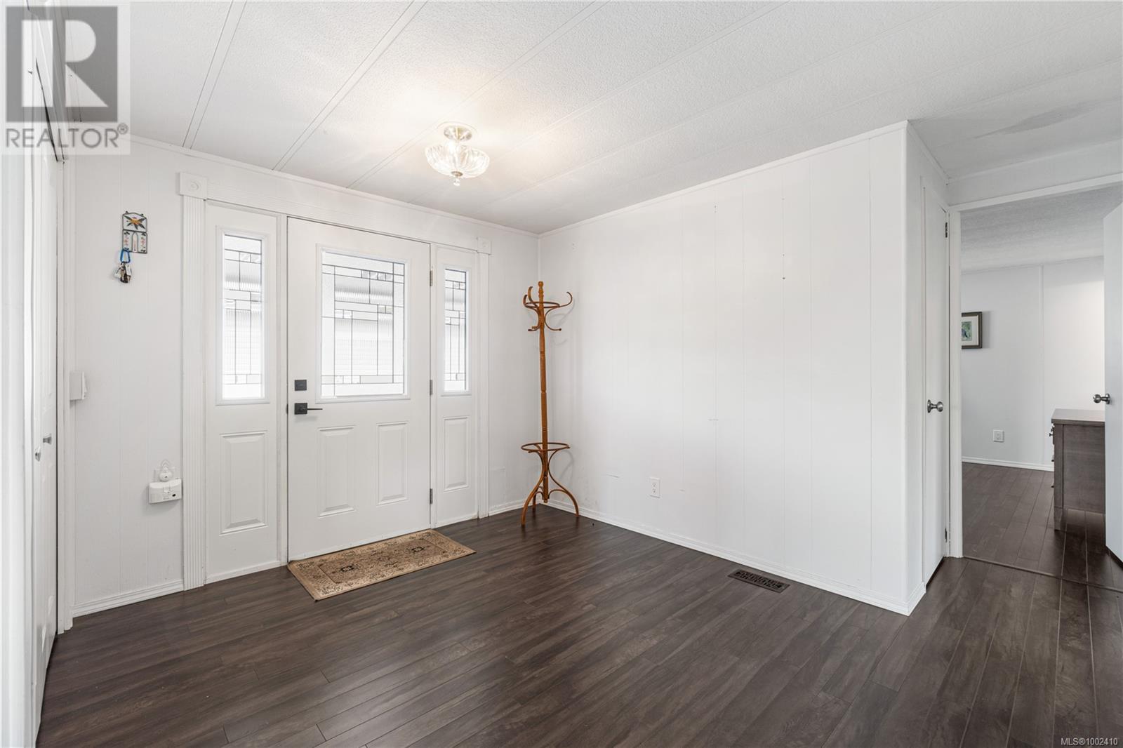 Property at 63 6325 Metral Dr image 3