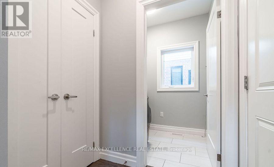 3023 Doyle Drive, London South (South U), Ontario  N6M 0G9 - Photo 14 - X12224471