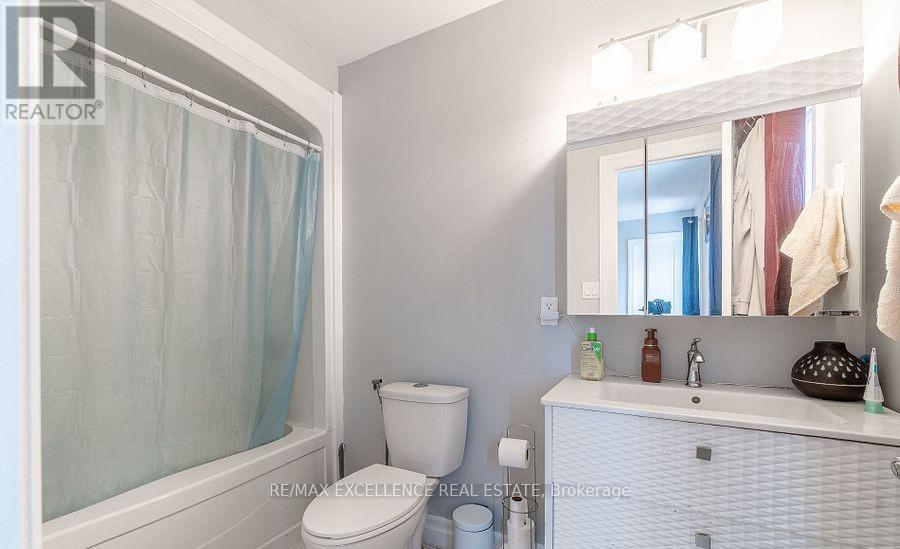 3023 Doyle Drive, London South (South U), Ontario  N6M 0G9 - Photo 26 - X12224471
