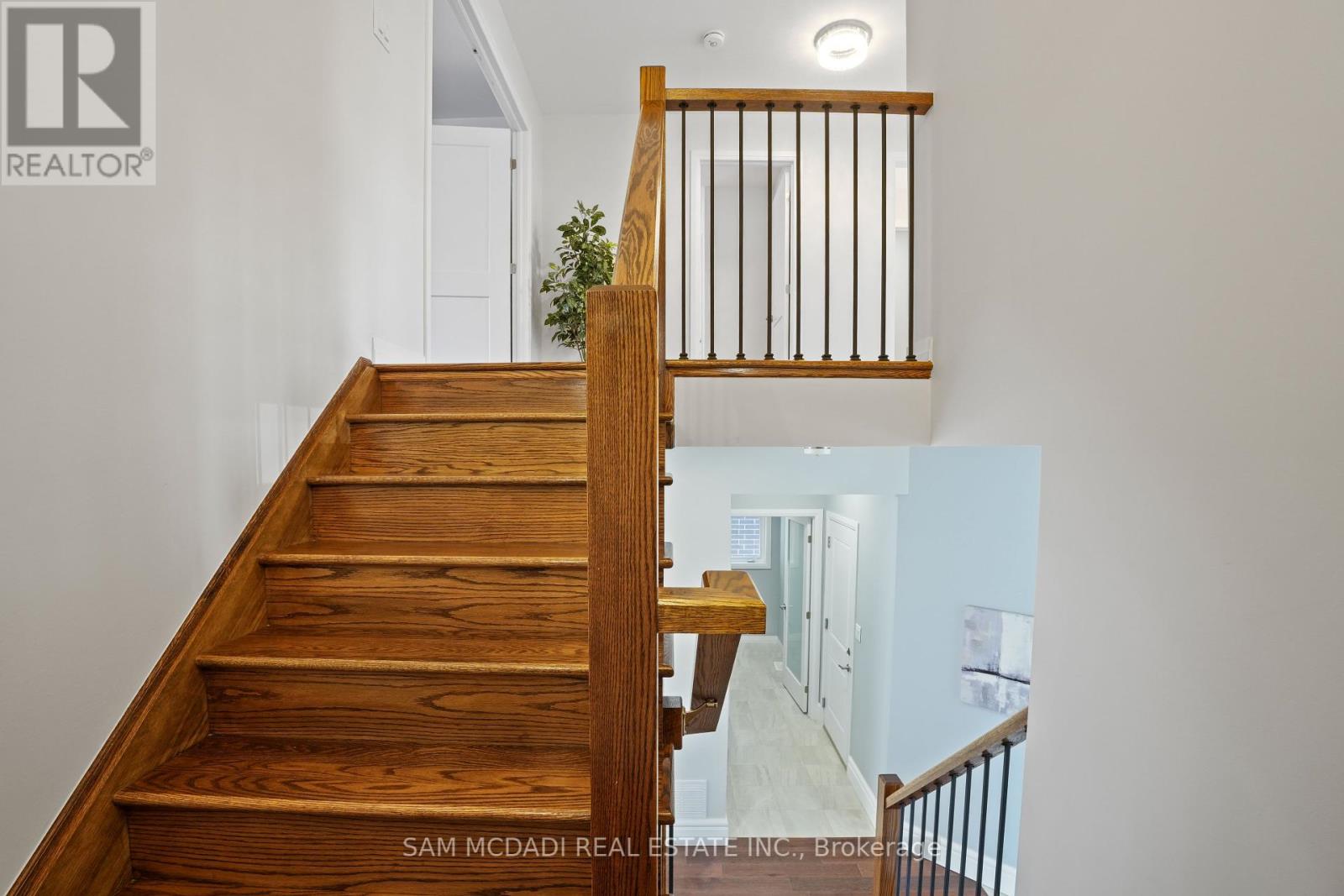 4037 Stadelbauer Drive, Lincoln (Beamsville), Ontario  L3J 0S5 - Photo 13 - X12224495