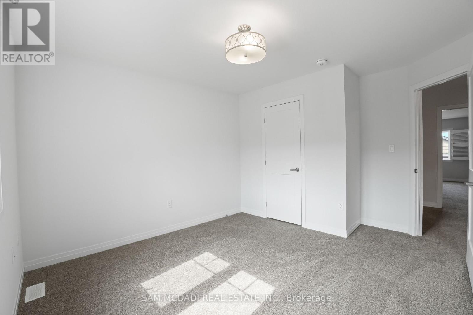 4037 Stadelbauer Drive, Lincoln (Beamsville), Ontario  L3J 0S5 - Photo 24 - X12224495