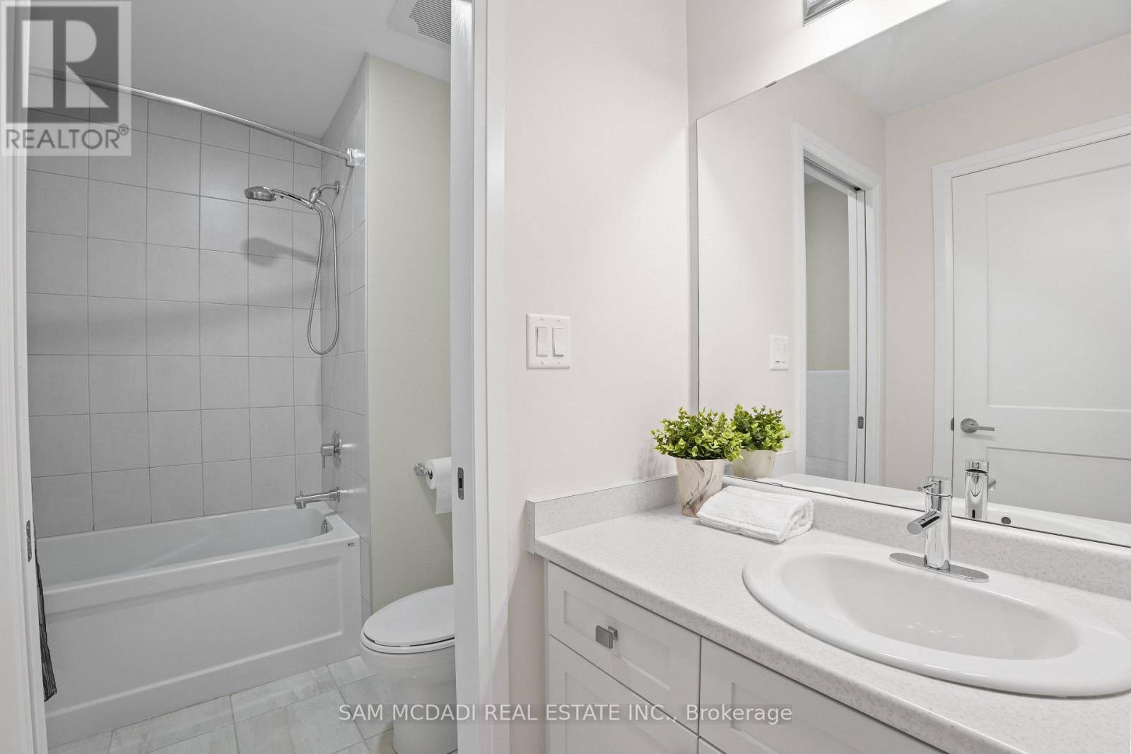 4037 Stadelbauer Drive, Lincoln (Beamsville), Ontario  L3J 0S5 - Photo 29 - X12224495
