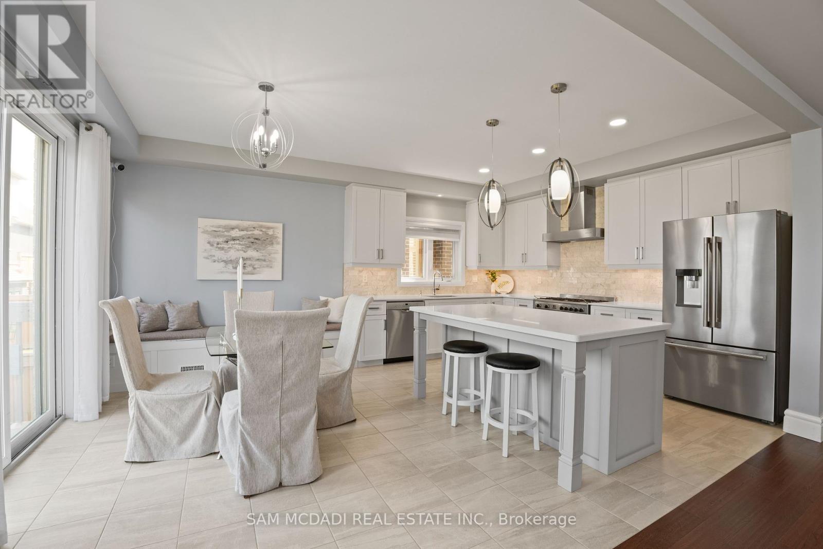 4037 Stadelbauer Drive, Lincoln (Beamsville), Ontario  L3J 0S5 - Photo 7 - X12224495