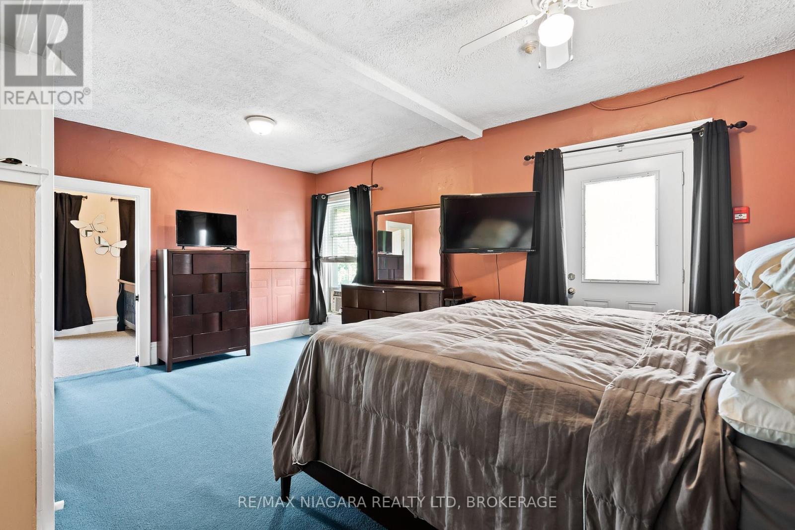 5368 Menzie Street, Niagara Falls (Downtown), Ontario  L2E 2V8 - Photo 24 - X12224568